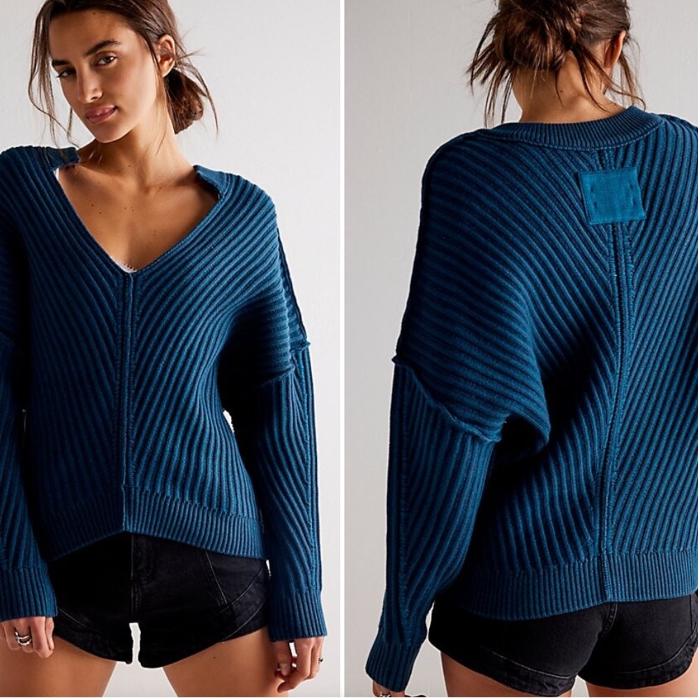 Free People We the Free Freeway V-Neck Sweater in Stargazer Combo